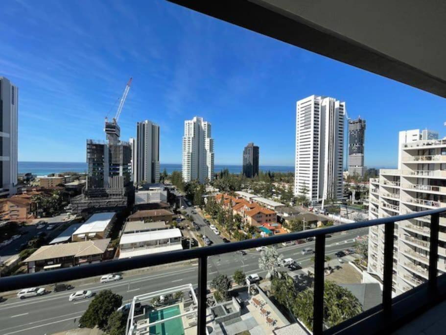 Broadbeach Apartment Level 10 With Beach Views ゴールドコースト エクステリア 写真