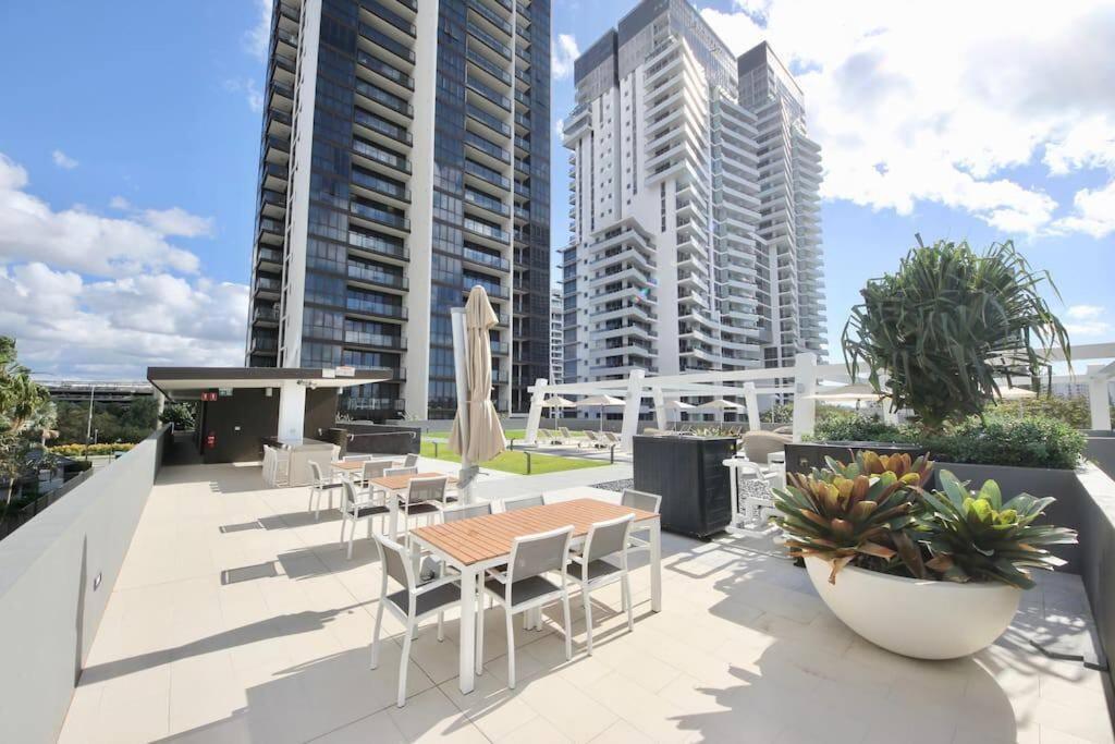 Broadbeach Apartment Level 10 With Beach Views ゴールドコースト エクステリア 写真